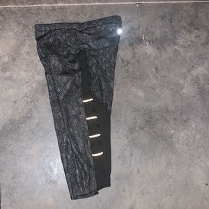 Lululemon crop palm leggings